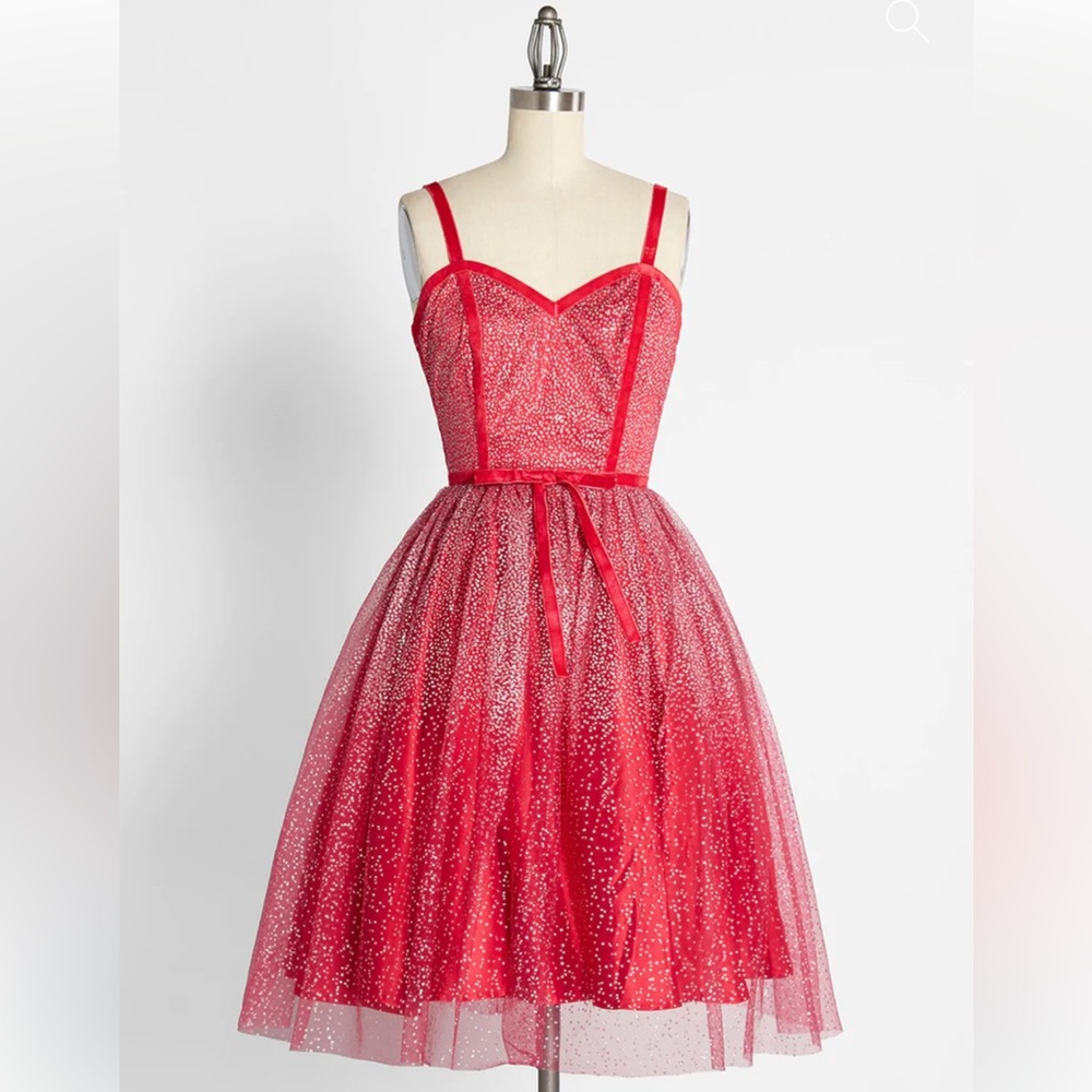 ModCloth x Collectif Haute Holiday Red Sparkle Party Swing Dress ♥️💃🏻🌹